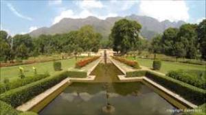 Watch Beautiful Nishat Bagh Mughal Gardens Srinagar Kashmir India 2013 Video