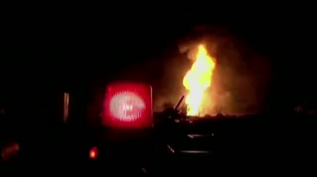 Watch Mexican Oil Company Battles Pipeline Fire Video