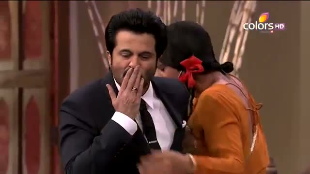 Watch Gutthi Dances with Anil Kapoor - Comedy Nights with Kapil Video