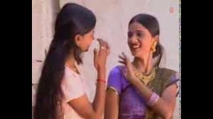 Watch Kuchhu Maangi Naa Ta Dela - Bhojpuri Video Song | Movie: Jobna Se Chhal Ke Daaru Video