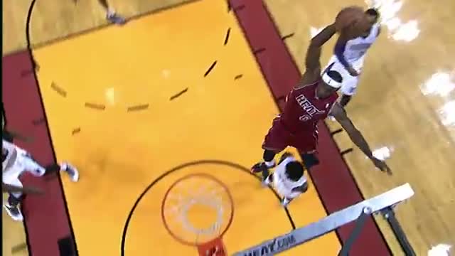 Watch NBA: LeBron James Ridiculous Dunk OVER Ben McLemore Video