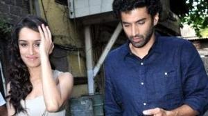 Watch Shraddha Kapoor and Aditya Roy Kapoor BIG FIGHT in Public Video