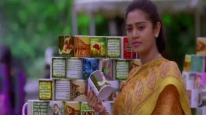 Watch Lovulla Lovulla Official Song - Ivan Vera Maathiri (Tamil Romantic Thriller Film) Video