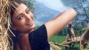 Watch Konjum Mainakkale - Kandukondain Kandukondain Tamil Song Video