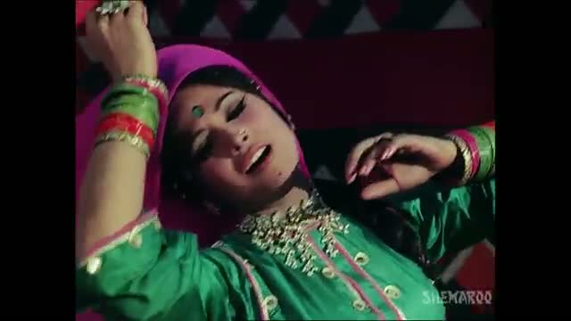 Watch Apni Prem Kahaniyan - Mera Gaon Mera Desh - Laxmi Chhaya - Bollywood Songs - Lata Mangeshkar Video