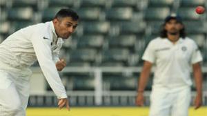 Watch MS Dhoni Bowling in a Test Match! South Africa vs India 2013 Video