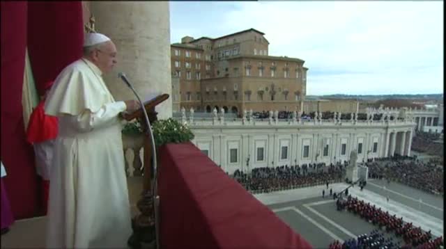 Watch Pope Delivers Christmas Message Video