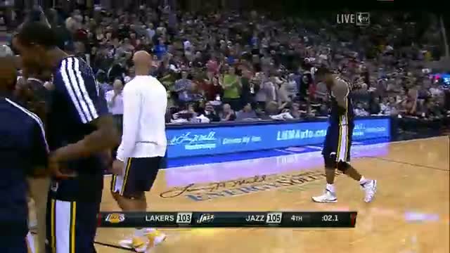 Watch NBA: Derrick Favors' Game-Winning Putback Jam to Beat the Lakers Video