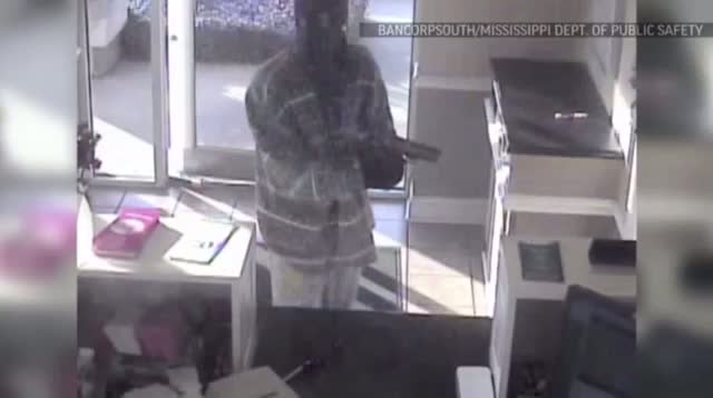 Watch Robbery Suspect Allegedly Threatened President Video