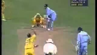 Watch Sachin Tendulkar vs Shane Warne - Sachin Best Unseen Video