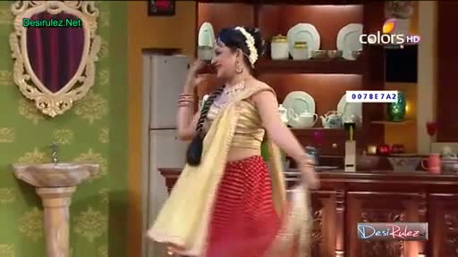 Watch Comedy Nights with Kapil - Hema Malini - 5th January 2014 - Part 3/5 Video