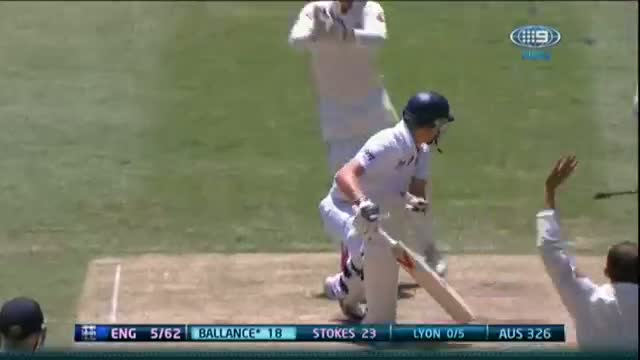 Watch Australia 1st Innings Wickets v England - Ashes 2013-14 - 5th Test SCG Video