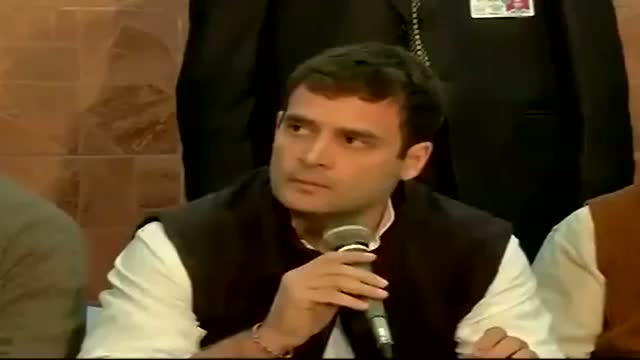 Watch Rahul Gandhi addressing a Press Conference in Muzaffarnagar December 23, 2013 Video