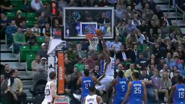 Watch NBA: Derrick Favors Reigns Down on Kevin Durant Video