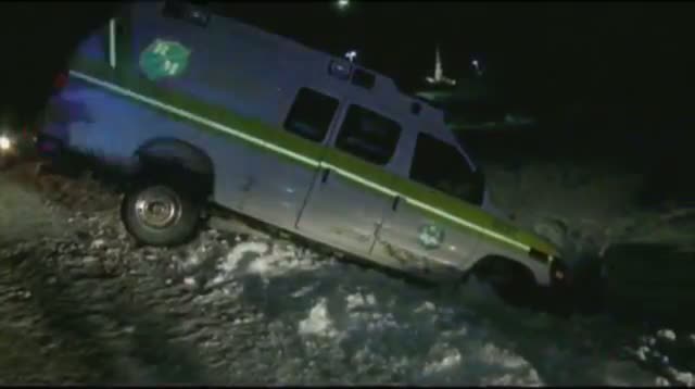 Watch Two Medics Hurt in Indianapolis Ambulance Crash Video