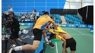 Watch Biggests Fight in Sports History - Bloody Fight between Two Badminton Players Beat Each to Death Video