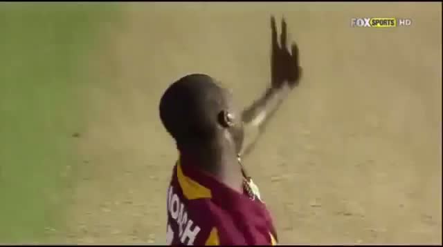 Watch Kemar Roach VS Brett Lee, Greatest Cricket Fight Video