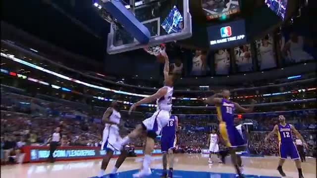Watch NBA: Blake Griffin's Powerful One-Handed Alley-Oop Jam Video