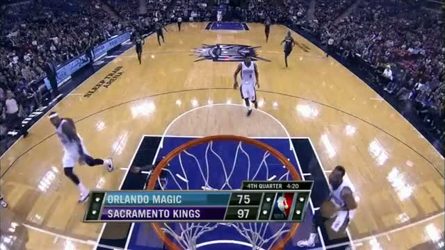 Watch NBA: Derrick Williams Throws Down the Windmill Off the DeMarcus Cousins No-Look Pass! Video