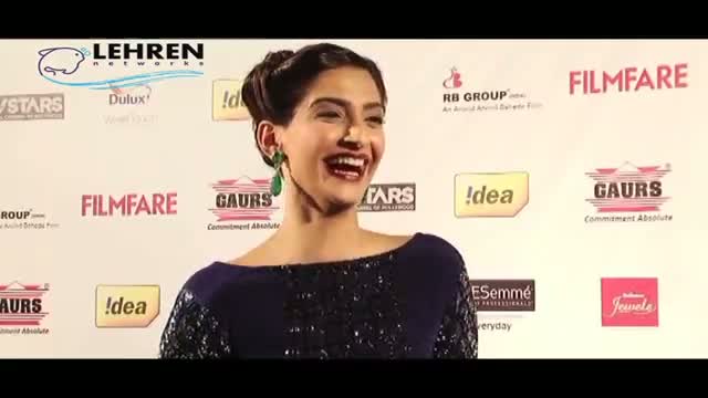 Watch SONAM KAPOOR CANNOT ACT | LOL Video