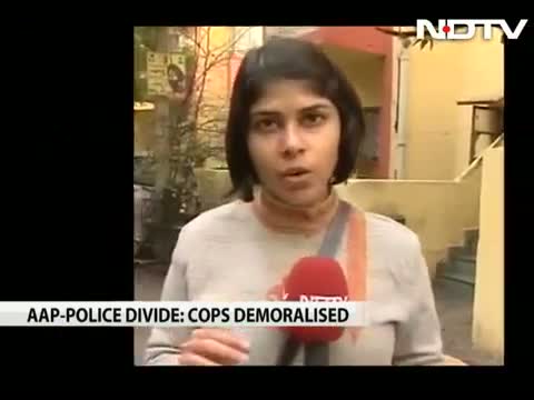Watch I was only following the law, says suspended cop who clashed with Law Minister Somnath Bharti Video