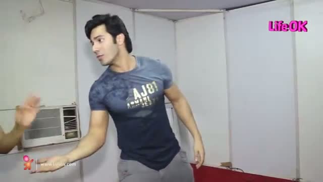 Watch Life OK Screen Awards - Varun Dhawan and Shraddha Rehearsal Video