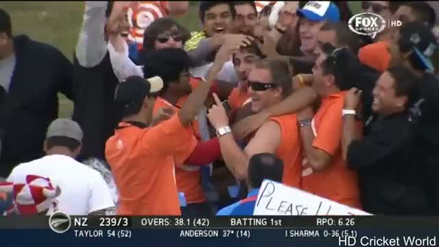 Watch Corey Anderson 44 Off 17 Balls Highlights - IND vs NZ 2014 Video