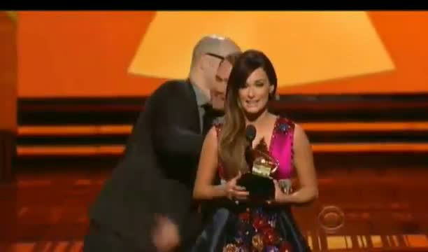 Watch Kacey Musgraves Wins Grammy Awards 2014 - HD Video Video