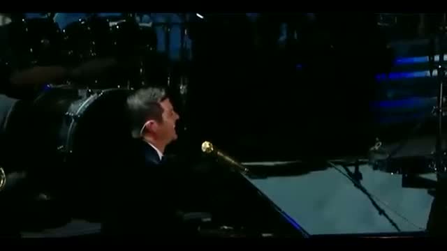 Watch Robin Thicke & Chicago peformance 2014 Grammy Awards - 'Medley' Video Video