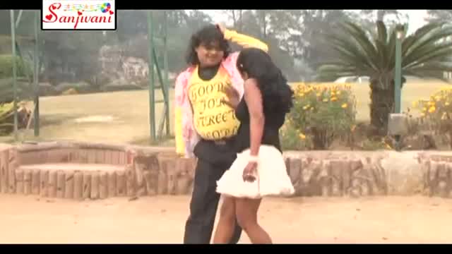 Watch Bhojpuri Hot Holi Song 2014 "Saman Chatewala Tor Choliya Me Bate" - Guddu Rangila, Khusboo Uttam Video