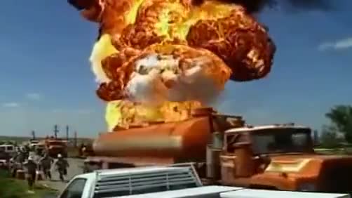 Watch Unexpected Accidents - Destroyed in Seconds : Must See Video
