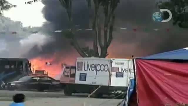 Watch Fireworks Stand Explodes - Destroyed In Seconds Video