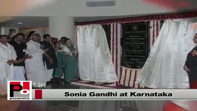 Watch Sonia Gandhi: The people of Karnataka are politically well educated Video