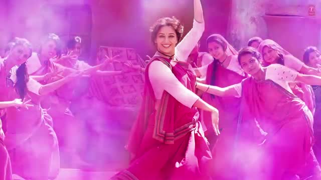 Watch Gulaab Gang Title Full Song (Audio) - Madhuri Dixit & Juhi Chawla - Shilpa Rao & Malabika Bramha Video