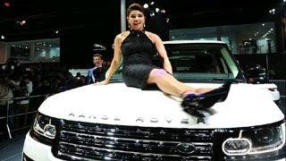 Watch Priyanka Chopra Launches Land Rover LWB At The 2014 Indian Auto Expo Video Video