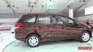 Watch Honda Mobilio unveiled - 2014 Auto Expo Video Video
