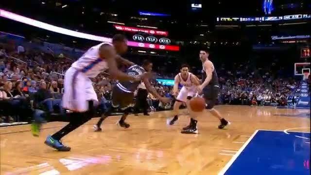 Watch NBA: Kevin Durant Rises High for the Nasty Reverse Dunk Video