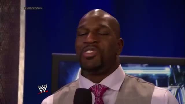 Watch Darren Young gets retribution on Titus O'Neil with a backstage attack: WWE SmackDown, Feb. 7, 2014 Video
