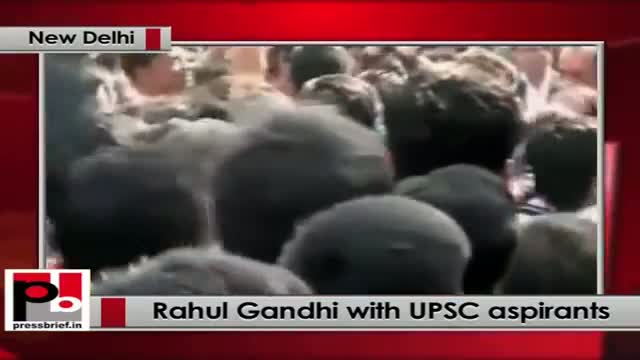 Watch UPSC aspirants meet Rahul Gandhi to thank him Video