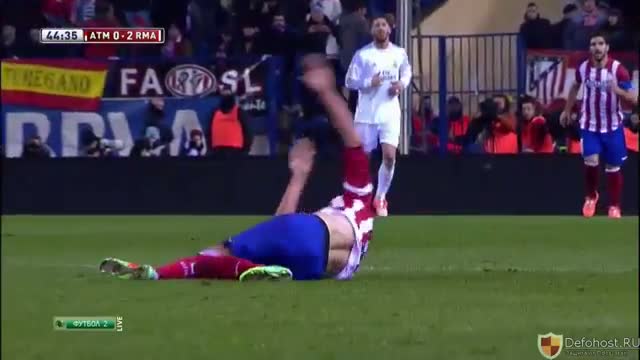 Watch Cristiano Ronaldo Horror Foul vs player - Atletico Madrid vs Real Madrid Copa Del Rey Video