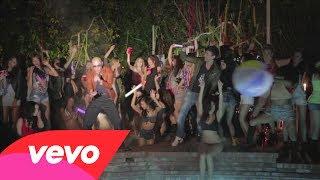 Watch Enrique Iglesias - I'm A Freak (Behind The Scene) ft. Pitbull Video Video