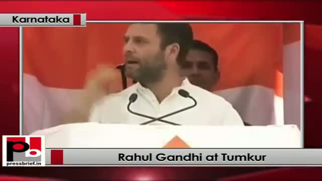 Watch Rahul Gandhi visits Tumkur Karnataka to address a women rally Video
