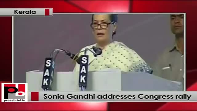 Watch Sonia Gandhi: We are all one group; we are Congress men and women Video