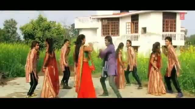 Watch Hot Bhojpuri Holi Dance Video Song "Fatafat Khol Ke Dekhav" Movie: Choli Bheenj Gail Video