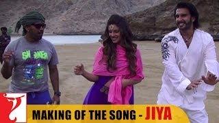 Watch Jiya Song Making Of GUNDAY Movie feat. Ranveer Singh, Arjun Kapoor, Priyanka Chopra & Irrfan Khan  Video