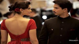 Watch Rabba Main To Mar Gaya Oye Instrumental Song (Electric Guitar) - Shahid Kapoor, Sonam Kapoor Video