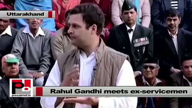 Watch Rahul Gandhi interacts with ex-servicemen in Dehradun Video