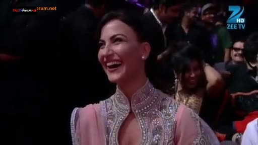 Watch Zee Cine Awards 2014 - 23rd February 2014 - Part 3/21 - Watch Online With Zee Cine Awards 2014 Winners Listing Video