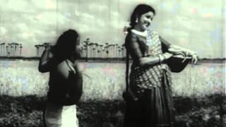 Watch Poravale Poravale - Sivaji Ganesan, Bhanumathi - Makkalai Petra Magarasi - Tamil Classic Song Video