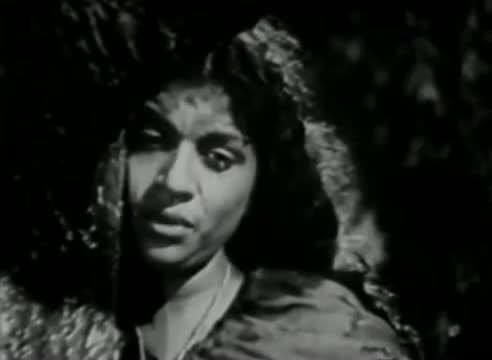 Watch Parithabam Illaiya - MGR, B.S Saroja - Genova - Tamil Classic Song Video